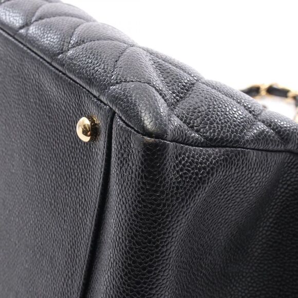 Chanel Caviar Skin Matelasse Shoulder Bag - Picture 9 of 9